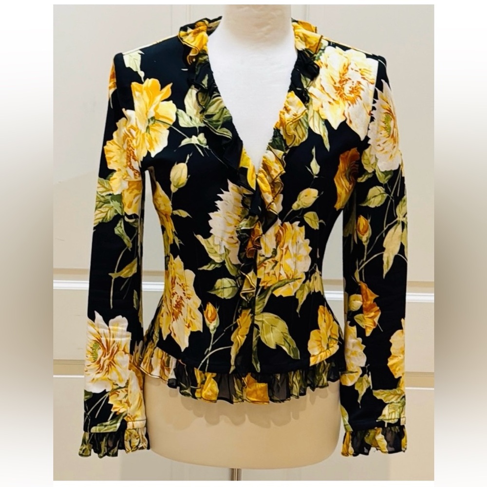 St.John ladies jacket size small price is firm